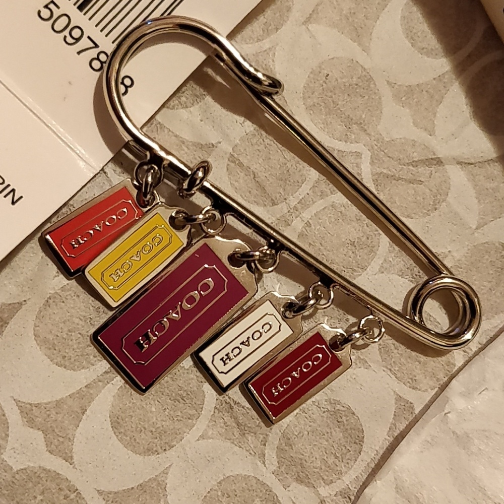 * Coach Kilt Pin Hangtag RARE New with Box